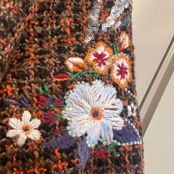 Zara Short Embroidery Dress with Sequins - Picture 3 of 6